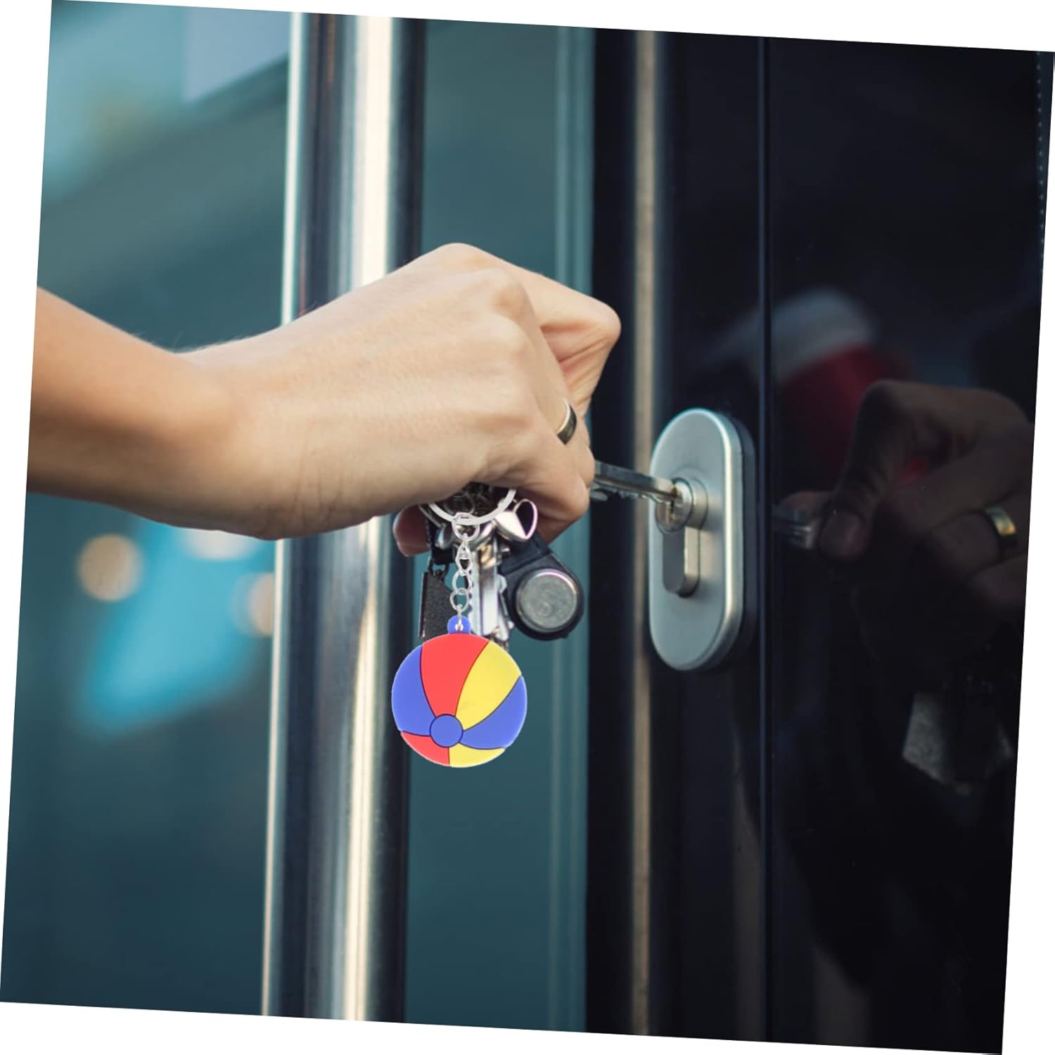 FAVOMOTO Keychain Set 20 Pack Sports Party Favors
