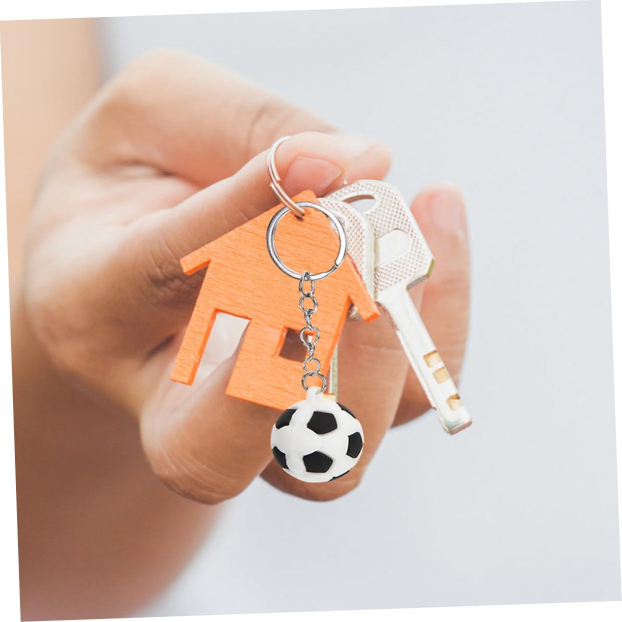 LIFKOME 16Pcs Soccer Keychains for Boys Sports Party Favors