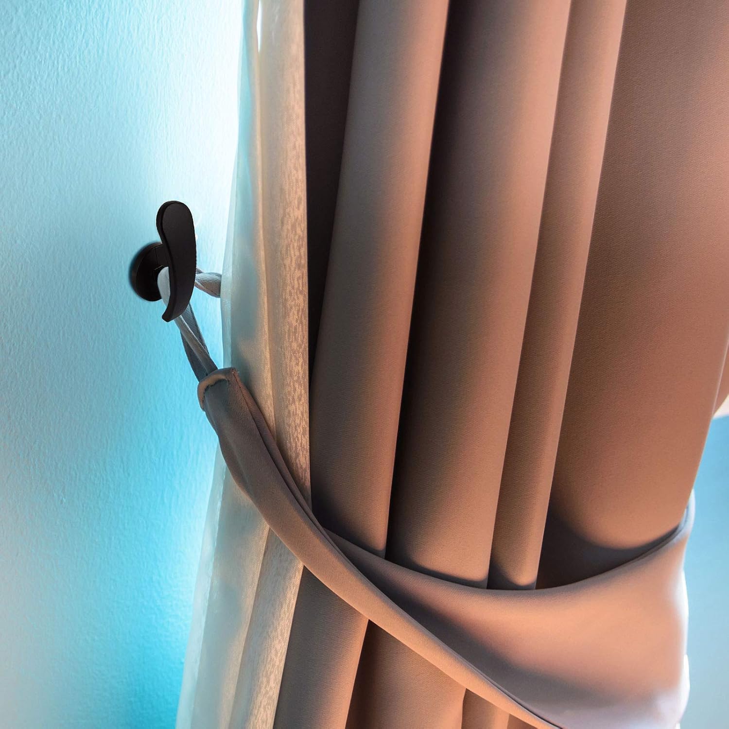 Furge 4 Piece Curtain Holdback Set Black