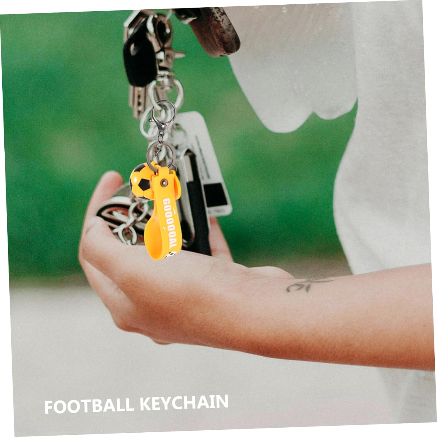 PartyKindom 2 Pcs Soccer Keychain Football Pendant for Keys and Bags
