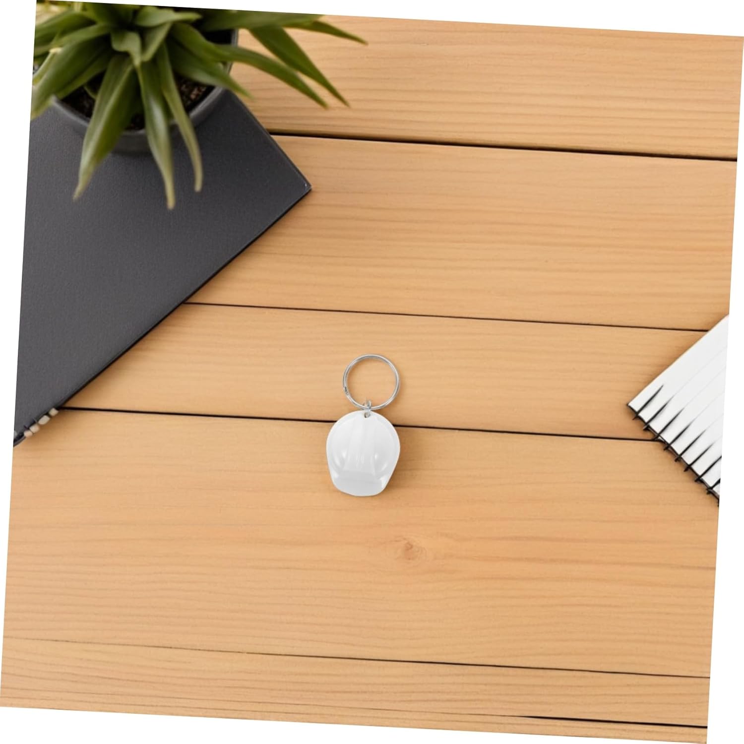 Mini Construction Helmet Keychain for Workers and Party Favors