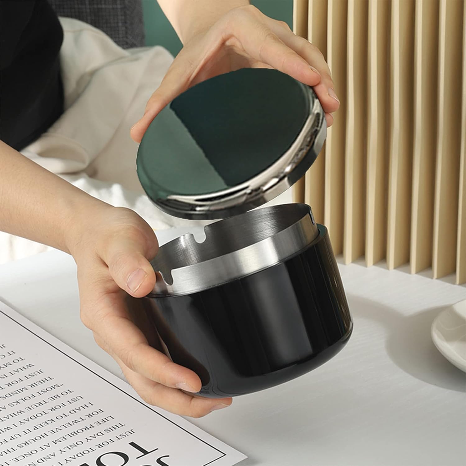 Modern Outdoor Cigarette Ashtray with Lid and Stainless Steel Inner Liner
