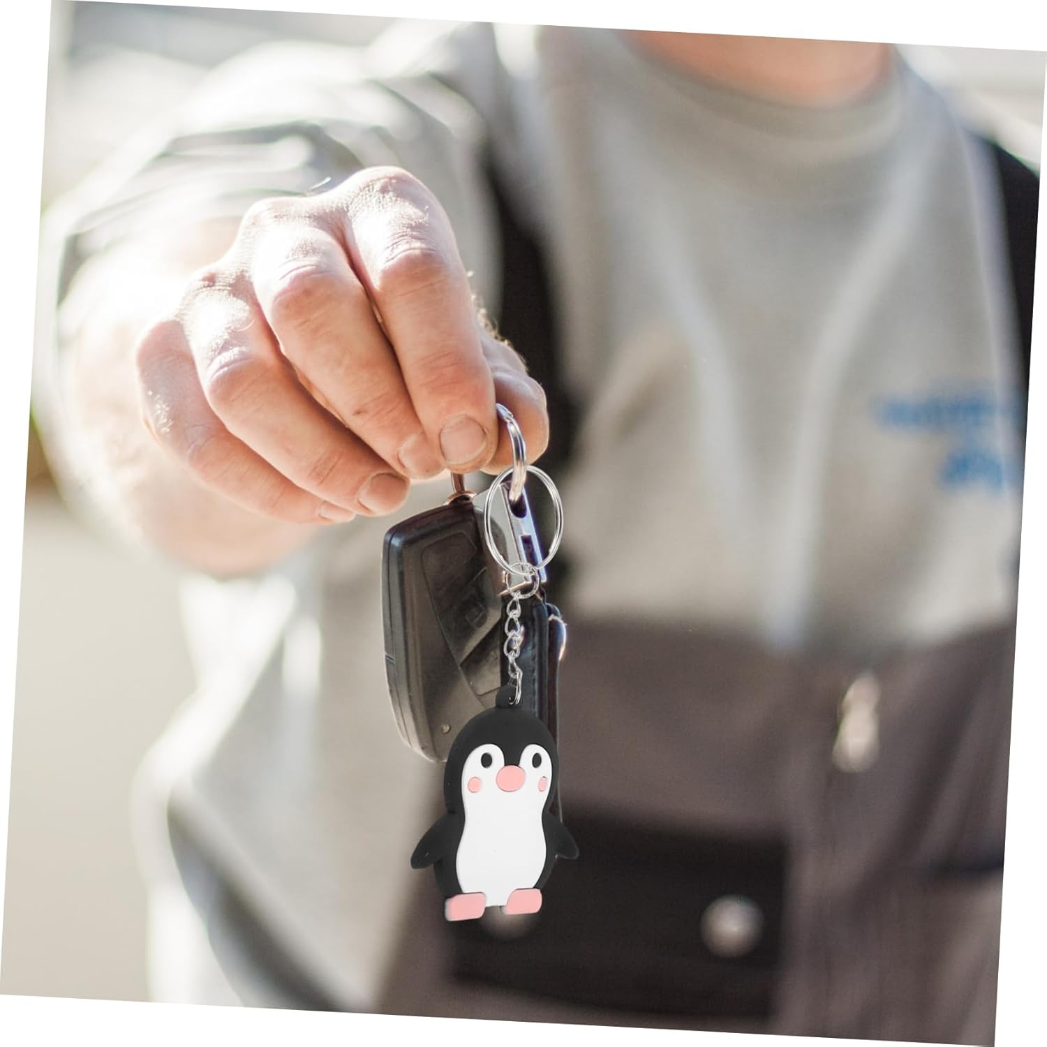 24Pcs Penguin Keyrings for Party Favors