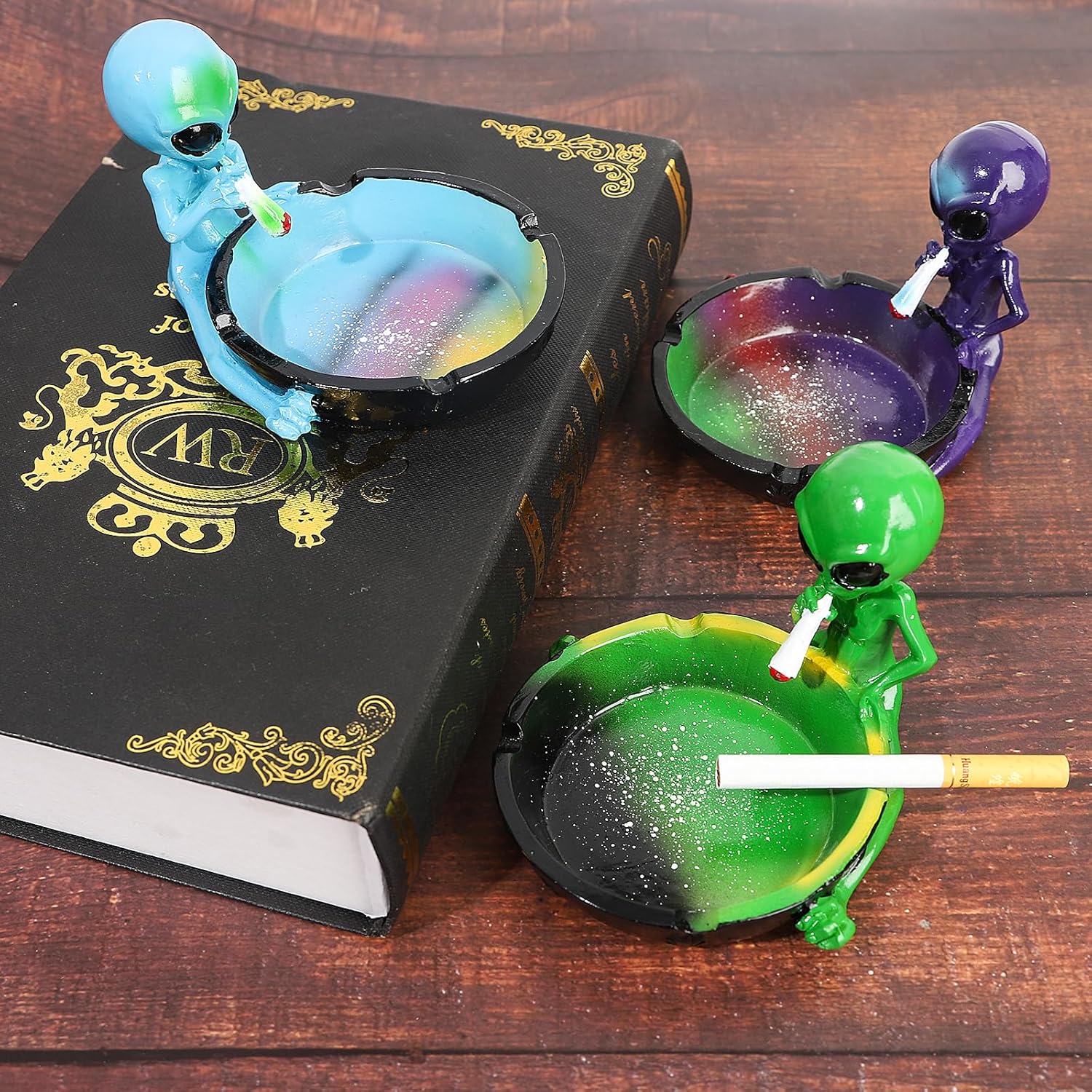 Cute Cool Hand-Painted Resin Ash Tray Green