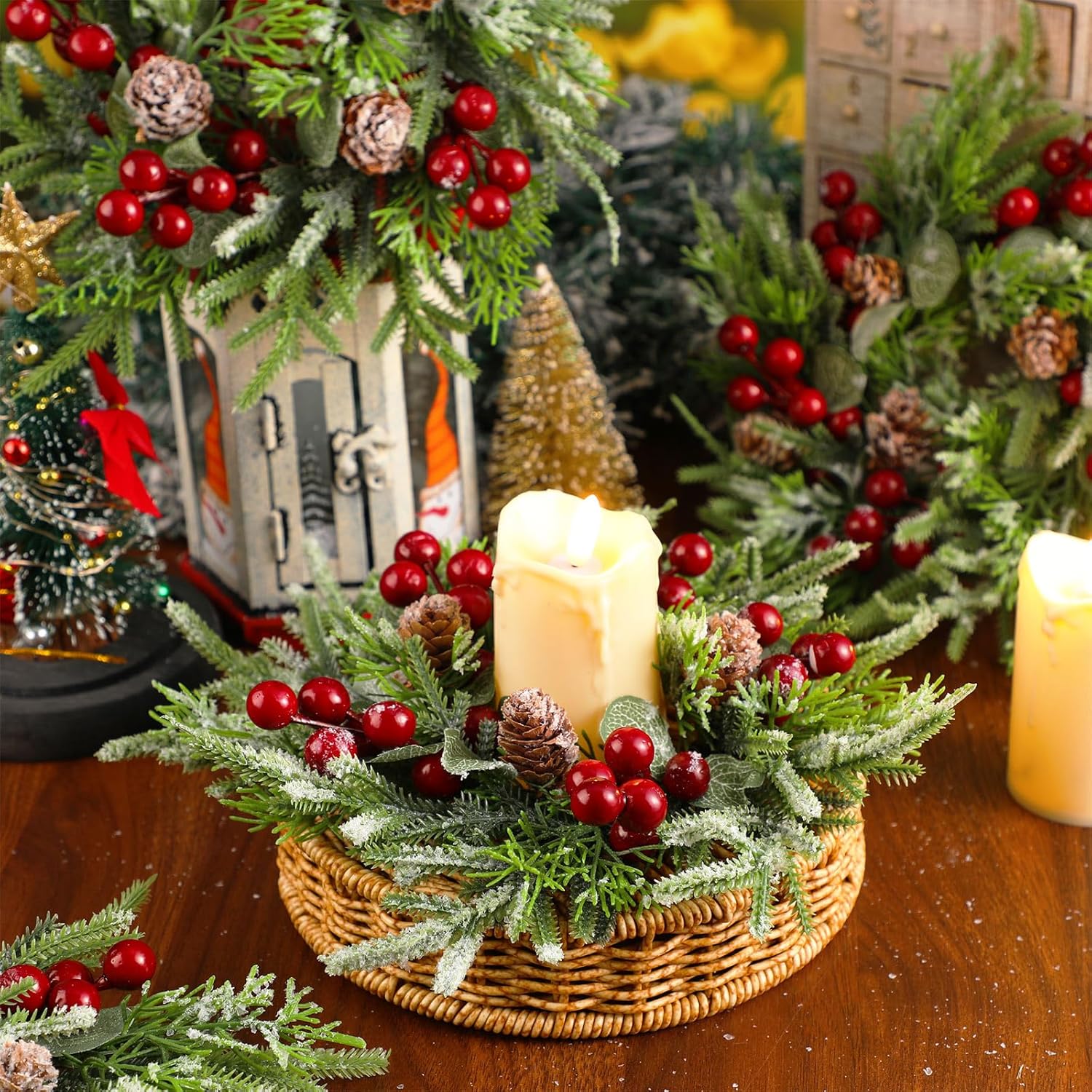 Lyrow 4 Pcs Christmas Candle Rings Wreath Holder
